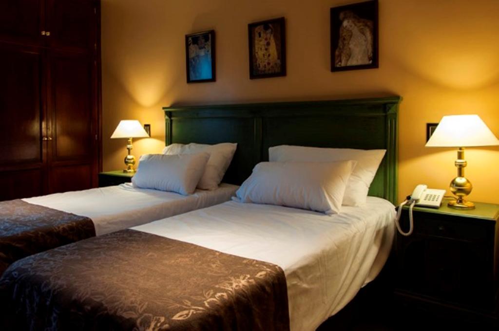 Hotel Bell