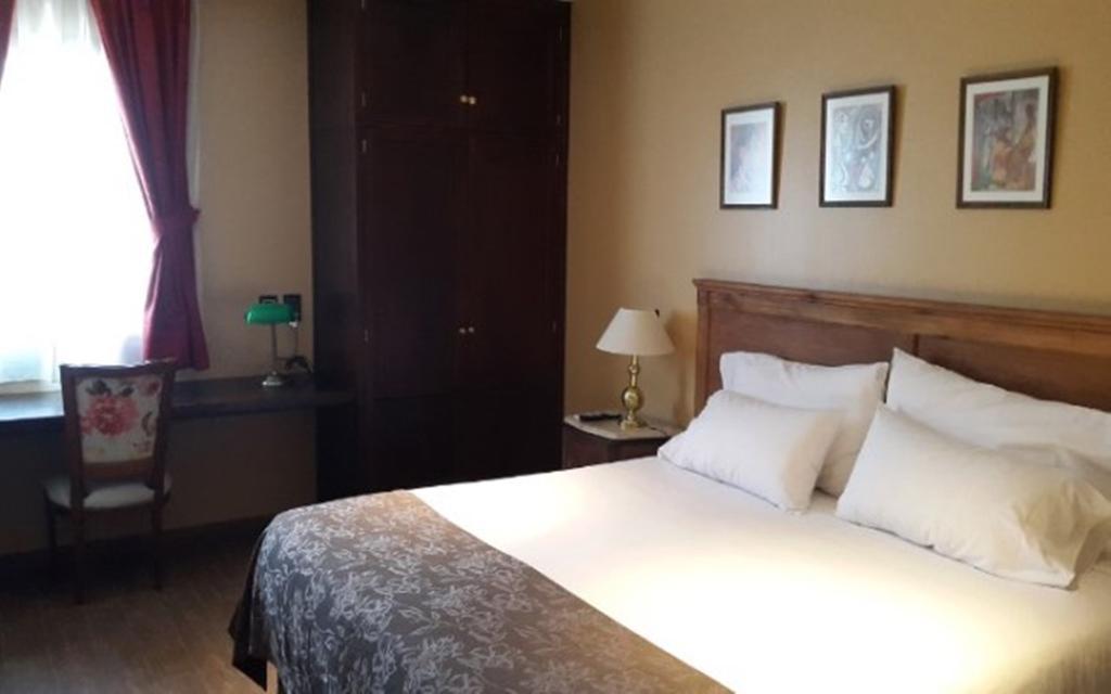 Hotel Bell